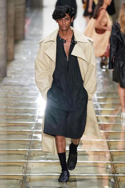 Look 40